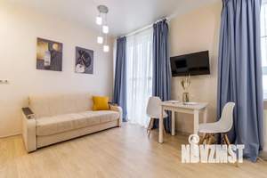 Студия квартира, посуточно, 30м2, 10/25 этаж