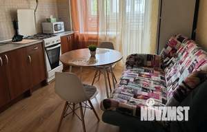 1-к квартира, посуточно, 44м2, 1/10 этаж