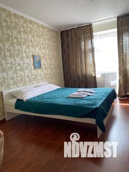 1-к квартира, посуточно, 42м2, 5/10 этаж