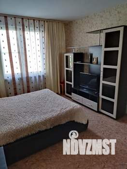 1-к квартира, посуточно, 35м2, 5/10 этаж