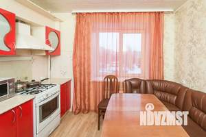 1-к квартира, посуточно, 44м2, 3/9 этаж