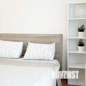 1-к квартира, посуточно, 34м2, 4/10 этаж