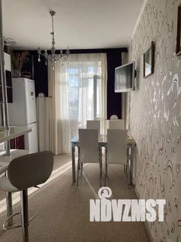 1-к квартира, посуточно, 40м2, 15/18 этаж