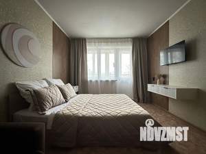 1-к квартира, посуточно, 40м2, 5/5 этаж