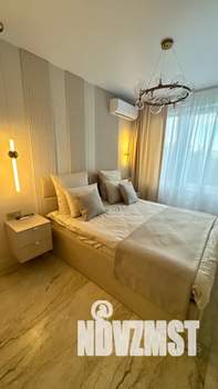 1-к квартира, посуточно, 40м2, 4/25 этаж