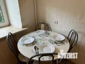 2-к квартира, посуточно, 41м2, 4/6 этаж