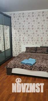 1-к квартира, посуточно, 37м2, 10/10 этаж