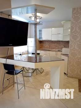 Студия квартира, посуточно, 40м2, 3/12 этаж