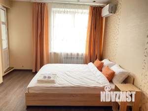 1-к квартира, посуточно, 45м2, 8/10 этаж