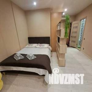 Студия квартира, посуточно, 32м2, 20/24 этаж