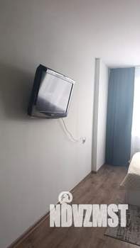 1-к квартира, посуточно, 36м2, 7/25 этаж