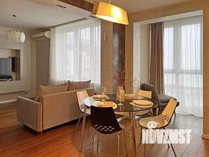 1-к квартира, посуточно, 56м2, 1/1 этаж