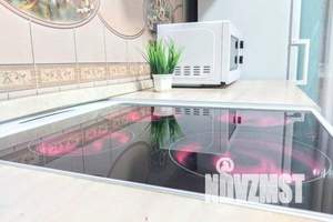 1-к квартира, посуточно, 37м2, 10/25 этаж