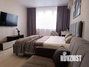 1-к квартира, посуточно, 41м2, 12/18 этаж