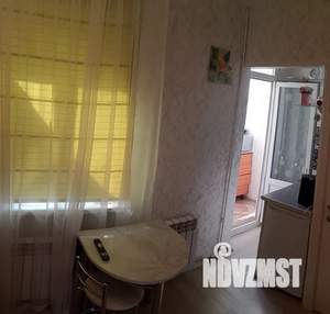 Студия квартира, посуточно, 14м2, 5/6 этаж