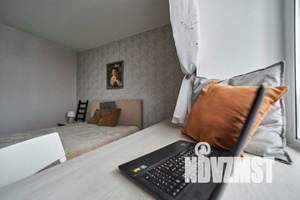 1-к квартира, посуточно, 40м2, 9/9 этаж