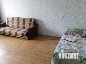 1-к квартира, посуточно, 49м2, 2/10 этаж