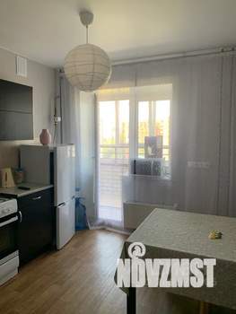 1-к квартира, посуточно, 40м2, 6/10 этаж