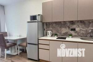 1-к квартира, посуточно, 43м2, 8/18 этаж