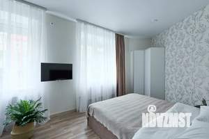 Студия квартира, посуточно, 32м2, 1/5 этаж