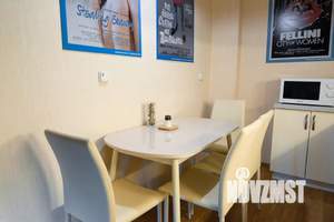 1-к квартира, посуточно, 50м2, 2/3 этаж