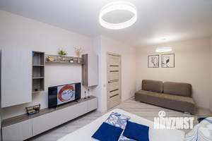 1-к квартира, посуточно, 42м2, 1/1 этаж