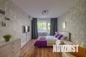 1-к квартира, посуточно, 35м2, 4/9 этаж