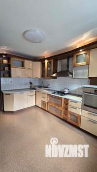 3-к квартира, на длительный срок, 96м2, 1/10 этаж