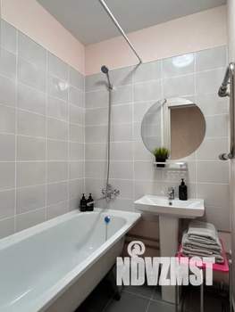 1-к квартира, посуточно, 40м2, 1/9 этаж