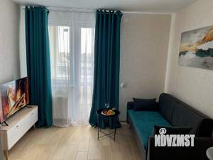 1-к квартира, посуточно, 40м2, 11/18 этаж