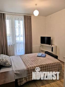 1-к квартира, посуточно, 35м2, 7/10 этаж