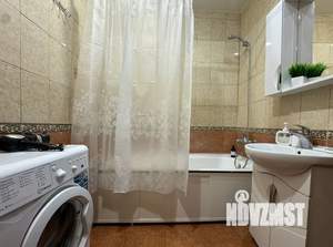 1-к квартира, посуточно, 44м2, 1/10 этаж