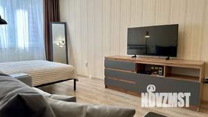 1-к квартира, посуточно, 41м2, 10/18 этаж