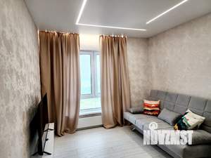 1-к квартира, посуточно, 38м2, 22/25 этаж