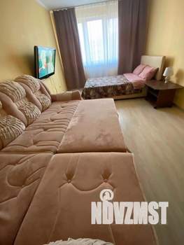 1-к квартира, посуточно, 37м2, 1/1 этаж