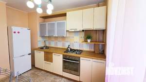 2-к квартира, посуточно, 65м2, 1/1 этаж