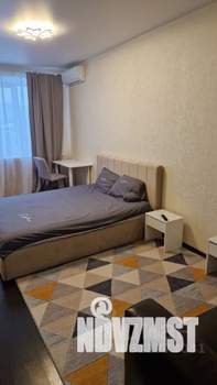 1-к квартира, посуточно, 38м2, 3/17 этаж