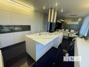 4-к квартира, на длительный срок, 210м2, 6/17 этаж