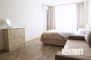 1-к квартира, посуточно, 48м2, 1/1 этаж