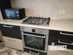 1-к квартира, посуточно, 57м2, 2/9 этаж