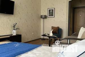 1-к квартира, посуточно, 38м2, 7/25 этаж