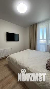 1-к квартира, посуточно, 39м2, 18/25 этаж