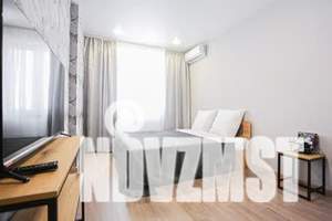 1-к квартира, посуточно, 39м2, 11/18 этаж