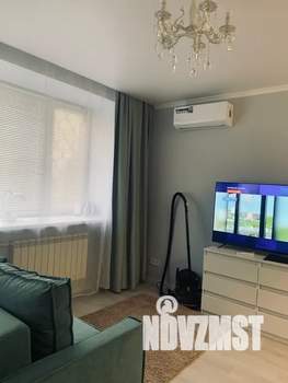 Студия квартира, посуточно, 31м2, 1/5 этаж