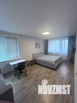 1-к квартира, посуточно, 37м2, 4/9 этаж