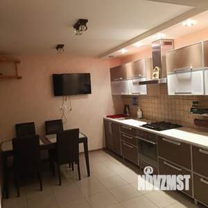 2-к квартира, посуточно, 75м2, 3/10 этаж