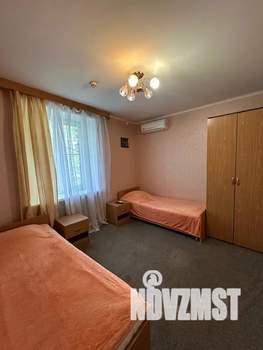 3-к квартира, посуточно, 40м2, 1/2 этаж