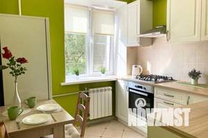 1-к квартира, посуточно, 33м2, 2/4 этаж