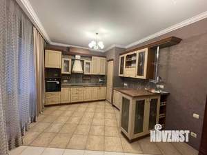 3-к квартира, на длительный срок, 135м2, 8/9 этаж