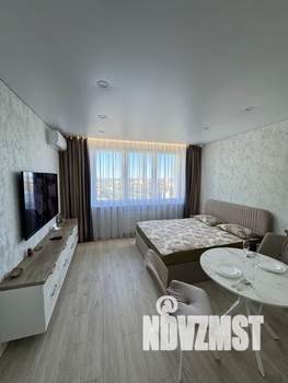 Студия квартира, посуточно, 27м2, 19/25 этаж